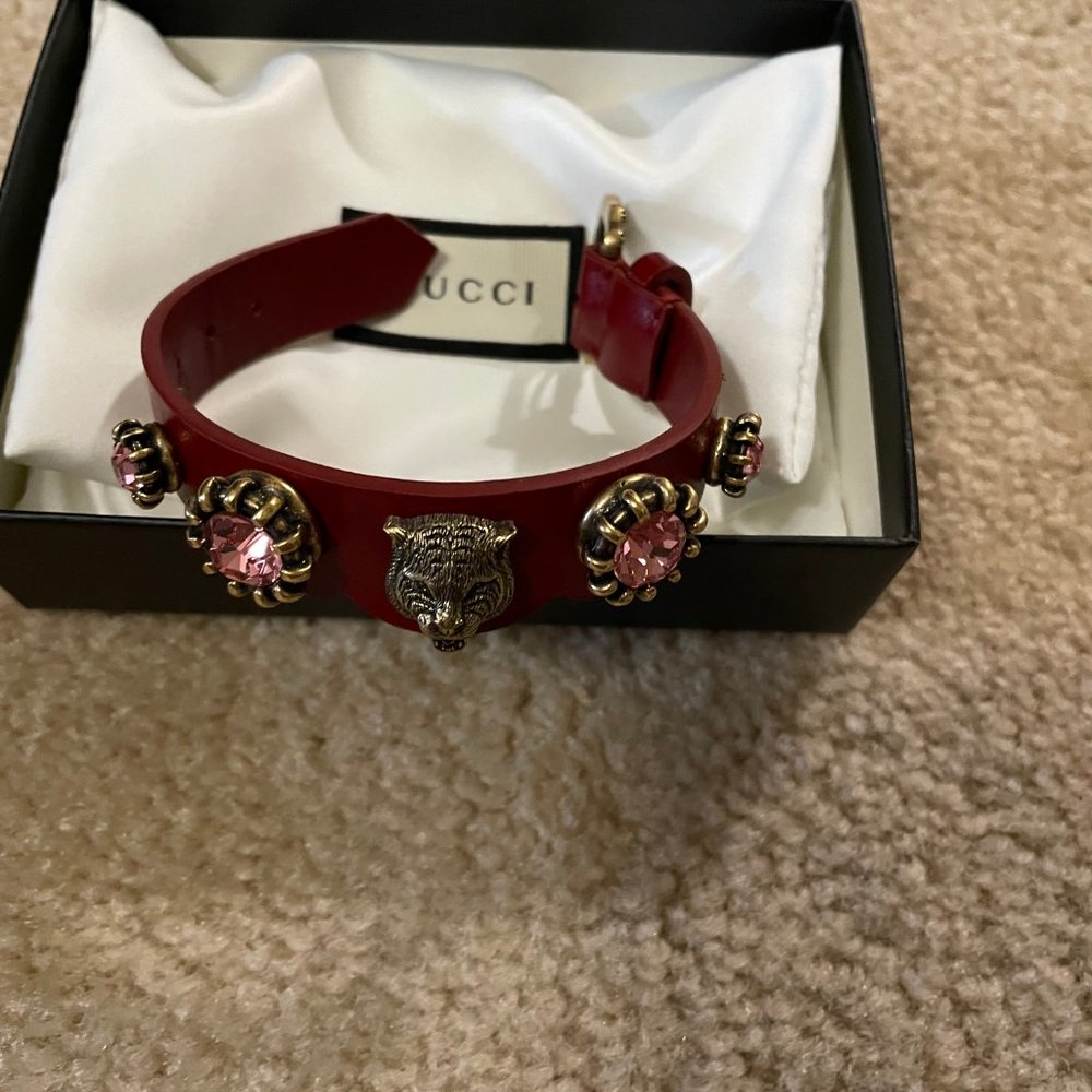 NEW!  Gucci Red Leather Studded Bracelet - Picture 5 of 5